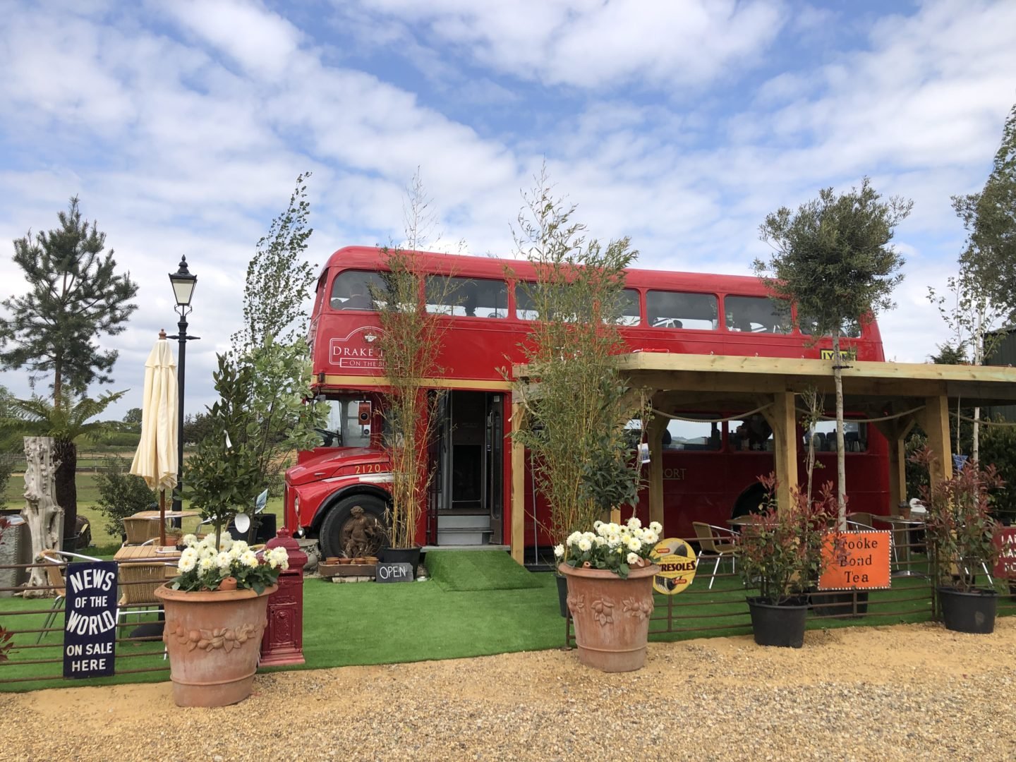 Drakes Teas on the Bus a London Bus Tea Room in Essex ,There is a perfect spot for a cup of tea and a slice of cake at Drakes Teas On The Bus in Battlesbridge Essex. Drakes Teas On The Bus is a quirky tea room all on a route master London transport bus. 