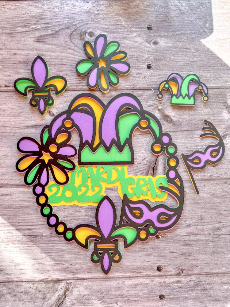 Free Layered Mardi Gras wreath SVGs for cards and decorations 