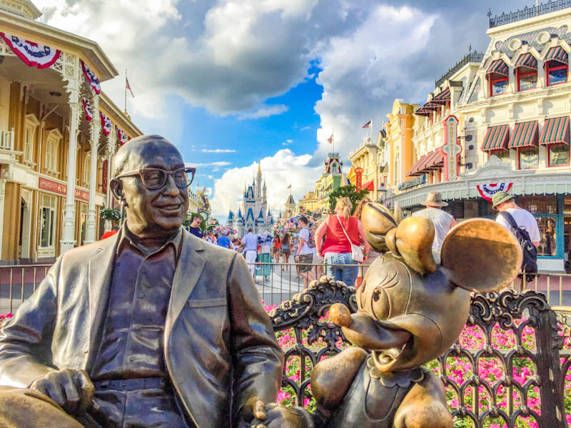 Walt Disney and Minnie Mouse statue in Disney world magic kingdom